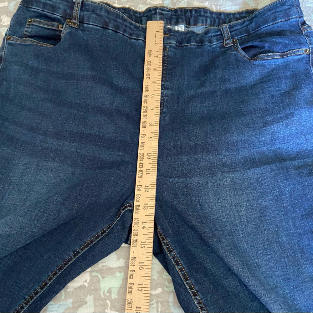 Denim & Co 2 tone Capri pants - Picture 6 of 12